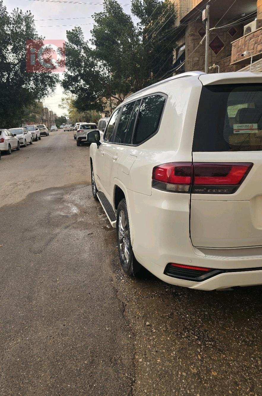 تويوتا لاندكروزر